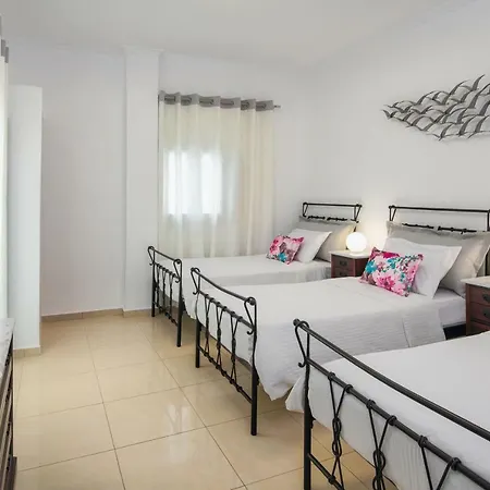 Soula סנטוריני