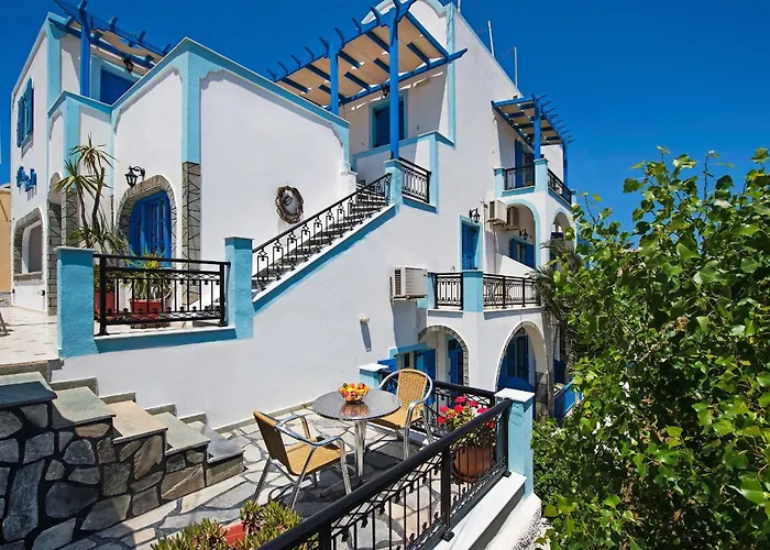 Soula Hotel Fira (Santorini)