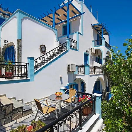 Soula Hotel Fira (Santorini)