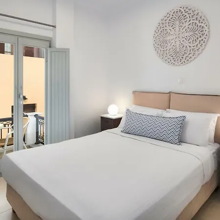 Soula 3* Fira (Santorini)
