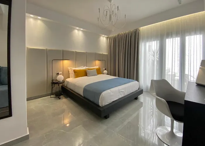 Soula Fira (Santorini)