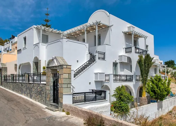 Soula 3* Fira (Santorini)